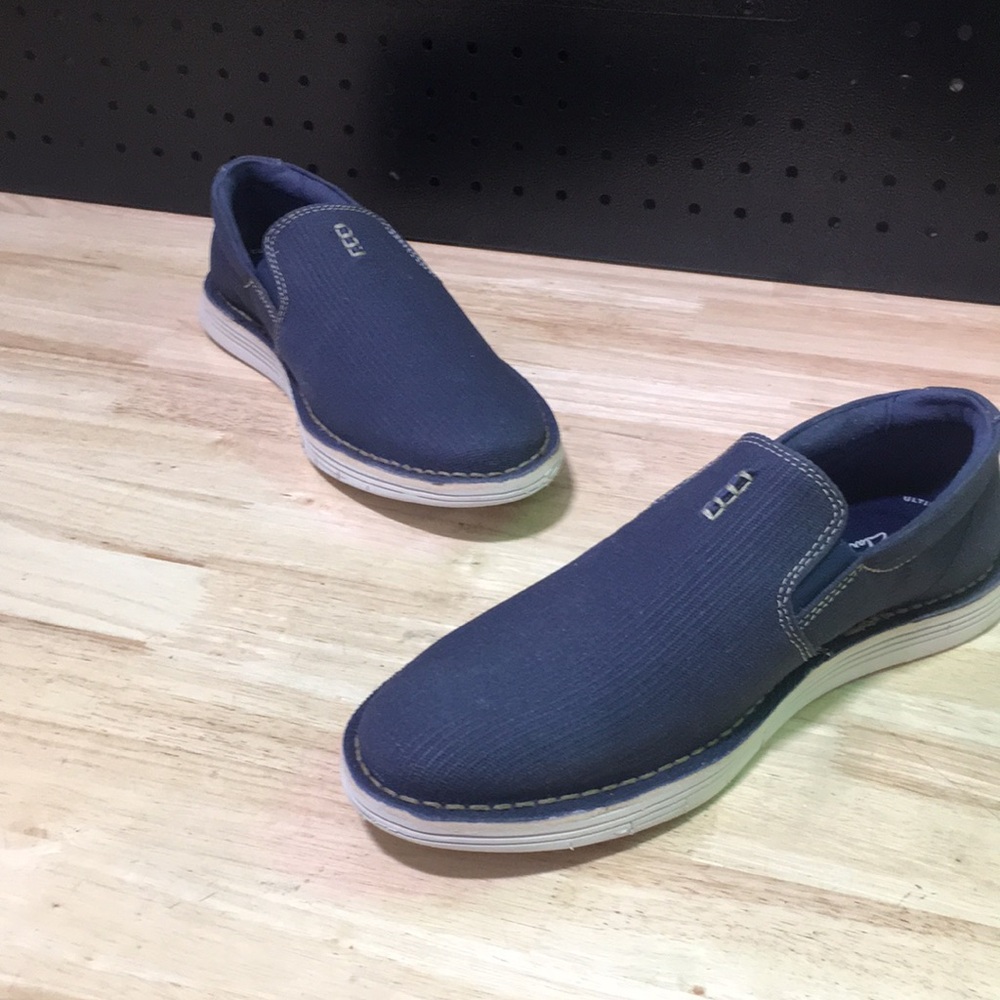 New Clarks Men's Navy Slip-On Casual Shoes‎